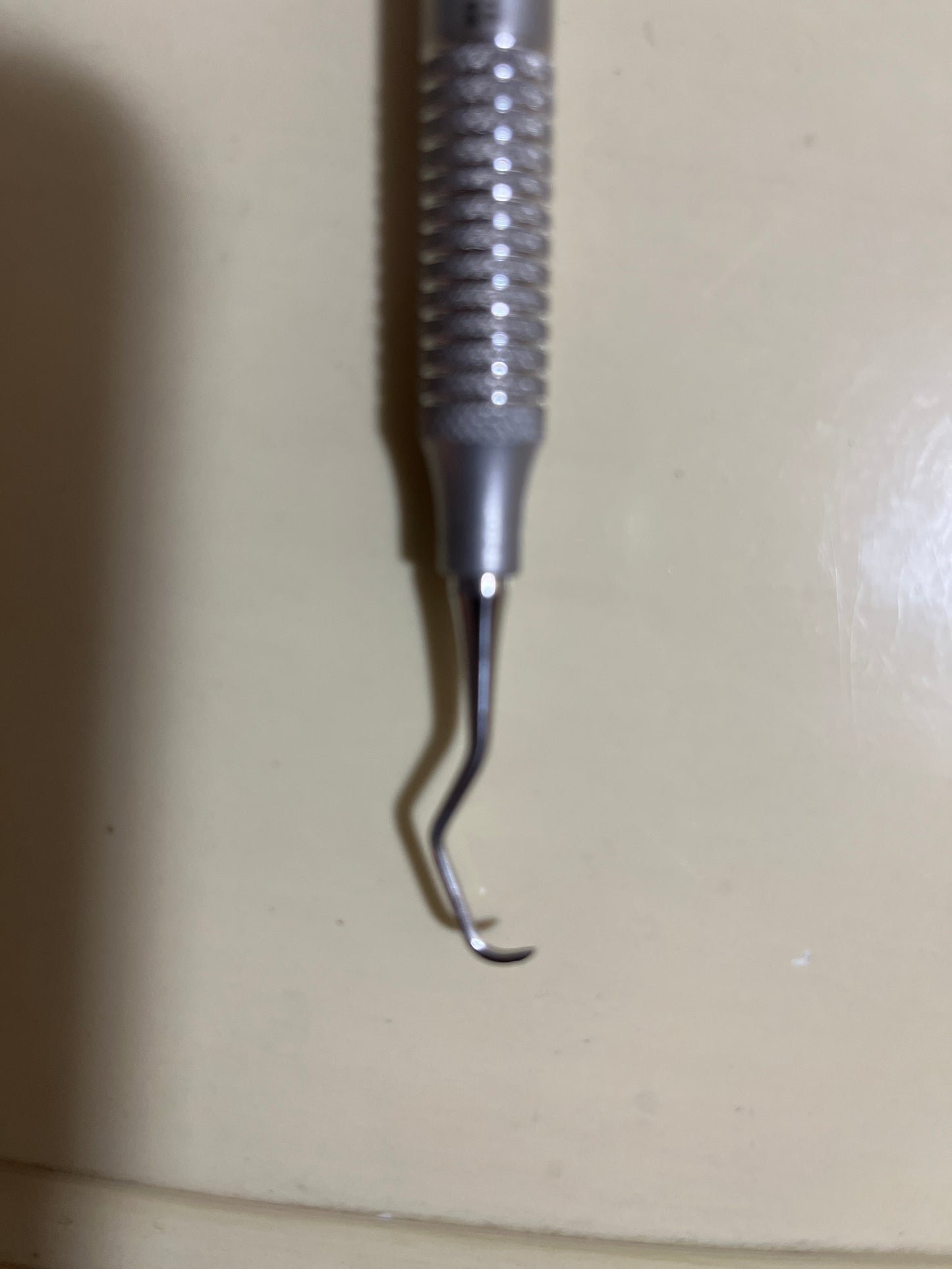 H5/137 Sickle scaler curette
