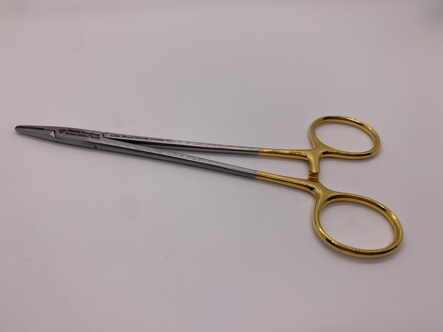 Crile Wood Needle Holder Tc