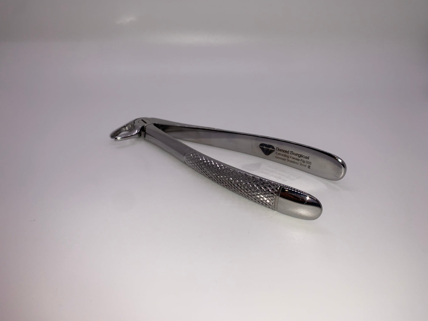 English Pattren Tooth Extracting Forcep Fig:33S With Serrated Jaws